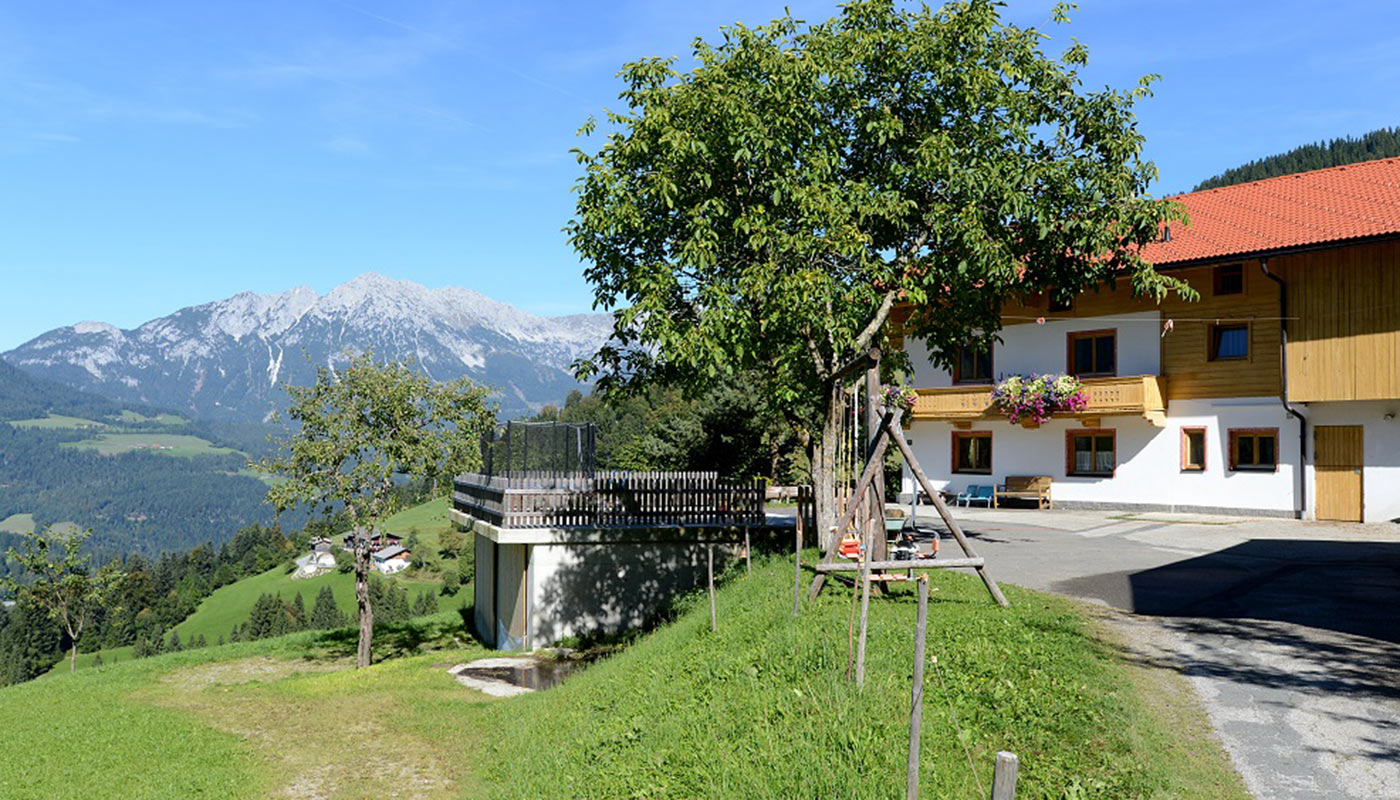 Tagleitenhof mit bergpanorama